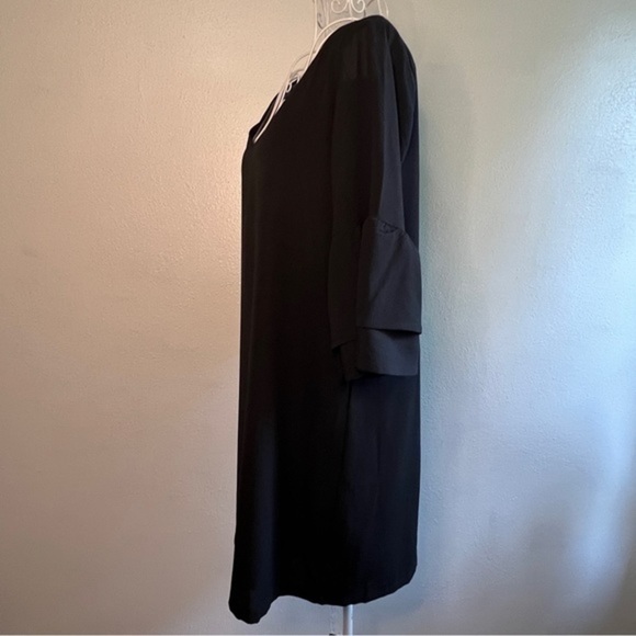 Belongsci black v-neck dress w/three-quarter length sleeves, Sz M. Preowned. EUC - Picture 5 of 8